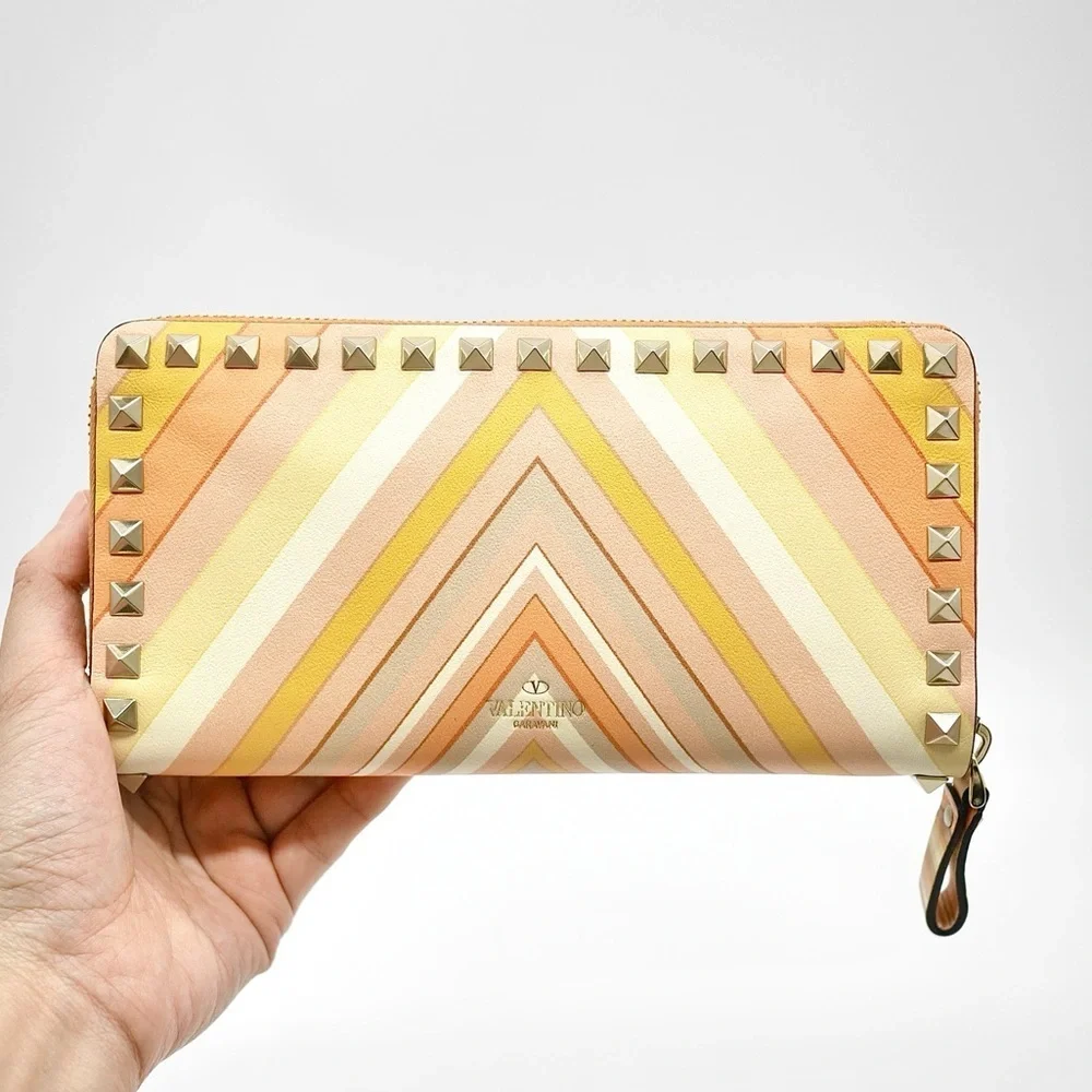 🍓VALENTINO Studded Wallet